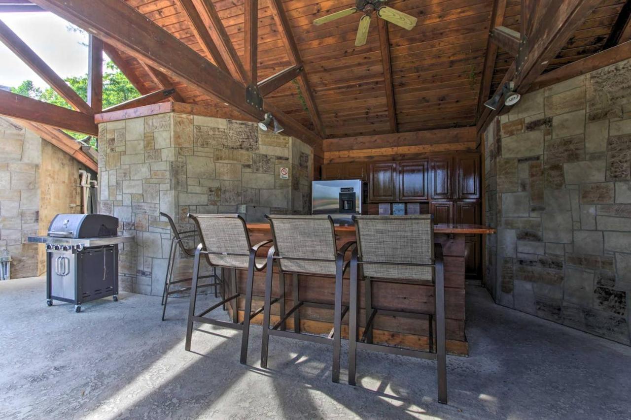 Вилла Great Wolf Cabin In Pigeon Forge! Экстерьер фото