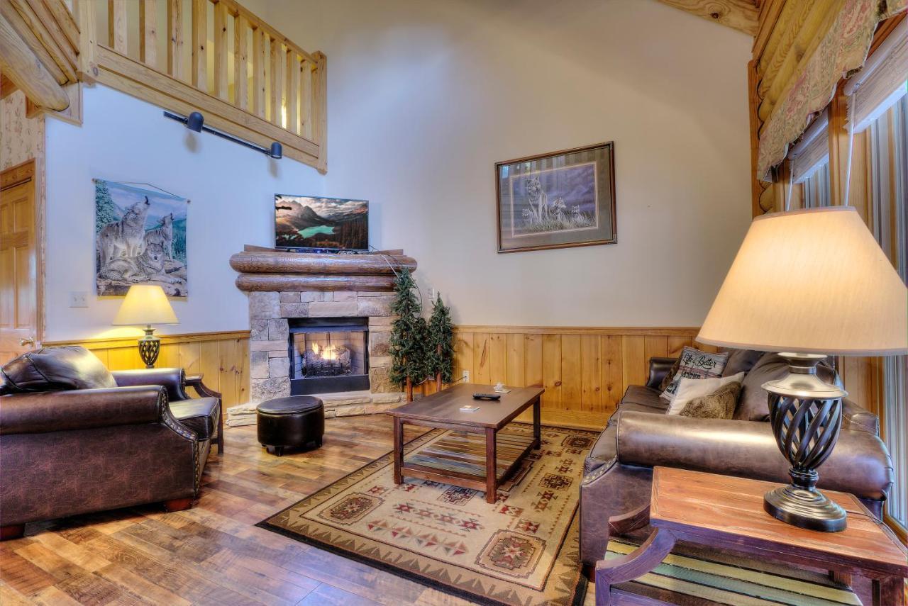 Вилла Great Wolf Cabin In Pigeon Forge! Экстерьер фото